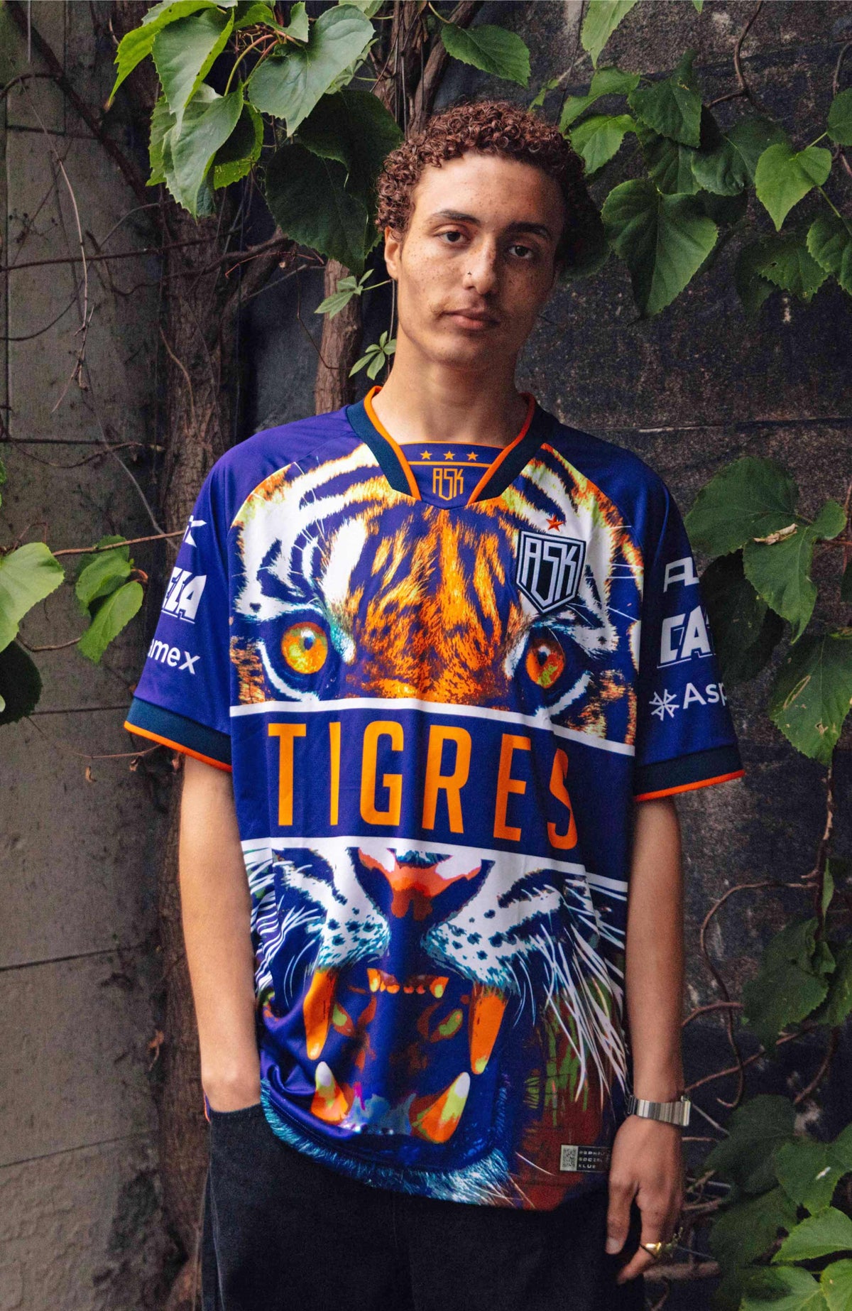 Tigres Jersey — view 5